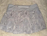 Lululemon Pace Rival Skirt Skort Mini Tropical Shadow /Alpine White Size 4 Photo 0
