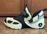 NWOT Nike women’s Jordan Trunner LX sneakers sz 8 Photo 0