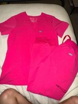 FIGS Scrubs Set Photo 0