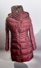 GUESS Women’s Asymmetrical Zip Puffer Coat Burgundy Size Small Water Resistant Photo 0
