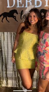 Green Dress Photo 0