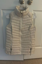 Columbia women’s Omni-heat thermal vest in cream XS Photo 0