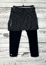 Athleta Aurora Contender 2 in 1 Skirt Skort Capri SM Photo 0