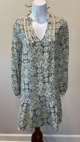 ZARA Size 6 Blouson Cottagecore Green & White Dress Puff Sleeves Lace V‑Neck Photo 0