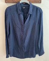 Uniqlo Womens Navy Blue 100% Silk Long Sleeve Button Down Blouse Size Small Photo 0