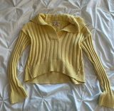 Yellow Sweater V Neckline Photo 0