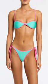 Triangl Photo 0