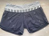 Shorts Photo 0