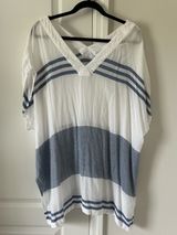 Southern Tide White & Blue V-Neck Striped Tunic Cover-up Photo 0
