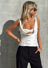 Delilah Top White Photo 0