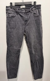 Abercrombie and Fitch high rise skinny jeans Photo 0