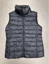 Uniqlo Ultra Light Down Vest Womens Small Black‎ Good Puffer Quilted Full Zip Photo 0