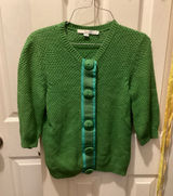 Boden Green Button Photo 0