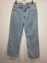 Abercrombie & Fitch Light Wash The 90s Relaxed Jeans High rise size 30 / 10 Photo 0