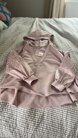 NWT Moment Sweatshirt Lilac Photo 0