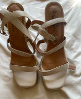 White high heels Size 8.5 Photo 0