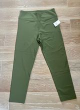 Green Leggings Photo 0