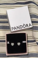 Pandora heart stud earrings  Photo 0