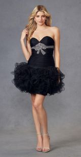 SHERRI HILL Black Homecoming Cocktail Dress Photo 0