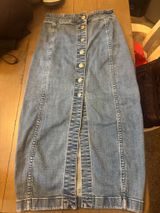 Madewell Size 0 Denim Button Front Midi Skirt Jean Skirt Photo 0