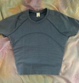 Lululemon crop top short sleeve  Photo 0