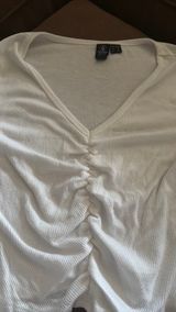 volcom white cinch front top Photo 0