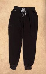 Women’s Black Zamora FIGS Jogger Scrub Pants Photo 0