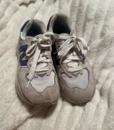 New Balance Shoes  Photo 0