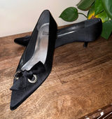 Stuart Weitzman Womens 6.5 Lazo Black Satin Kitten Heel Pointed Toe Shoes Formal Photo 0
