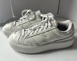 New Balance CT302 white size 8 women’s Photo 0