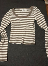 Hollister Long Sleeve Photo 0