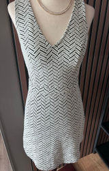 Abercrombie and Fitch black and white cut out sides dress size xs Sleeveless Geo Photo 0