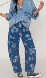NWT Free People We The Free Good Luck Printed Barrel Jeans - laser Daisy - 33 Photo 0
