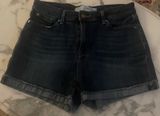 Distressed Levi Signature Shorts, Size 8, W29, B88, $38 Photo 0