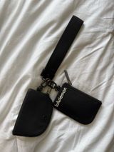 Lululemon keychain  Photo 0
