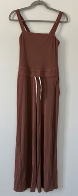 Vuori Mudra Square Neck Wide Leg Ribbed Casual Cozy Jumpsuit Chestnut Brown S Photo 0
