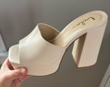 Lulus Heels Nude Photo 0