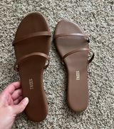 Brown Size 8 Photo 0