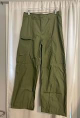 green cargo Pants Photo 0