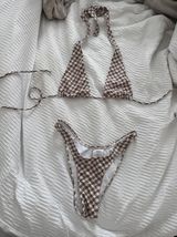 bikini Photo 0