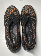 Bzees Rosie‎ Leopard Print Slip On Comfort Shoes Women's 7.5M Lightweight Photo 0