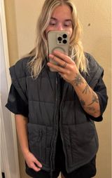 Fabletics GREY puffer vest Photo 0