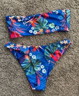 Bikini Photo 0