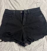 Pretty Little Thing Black Jean Shorts Photo 0