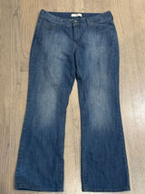 Levis 526 Jeans Womens Boot Cut Slender Slim Med Wash Low Rise Stretch 14 30 Photo 0