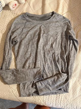 Lululemon longsleeve Photo 0