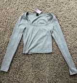 Wild Fable Top Photo 0