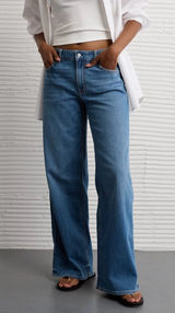 American Eagle Outfitters Stretch Low-Rise Baggy Wide-Leg Jeans Photo 0