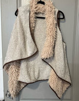Faux Fur Lined Vest with Brown Trim Love Tree M/L Fall Winter Sherpa Cozy Photo 0