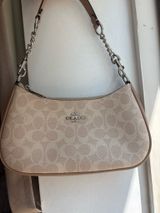 Coach Outlet Teri Shoulder Bag In Signature Canvas (Style: CV933 Photo 0